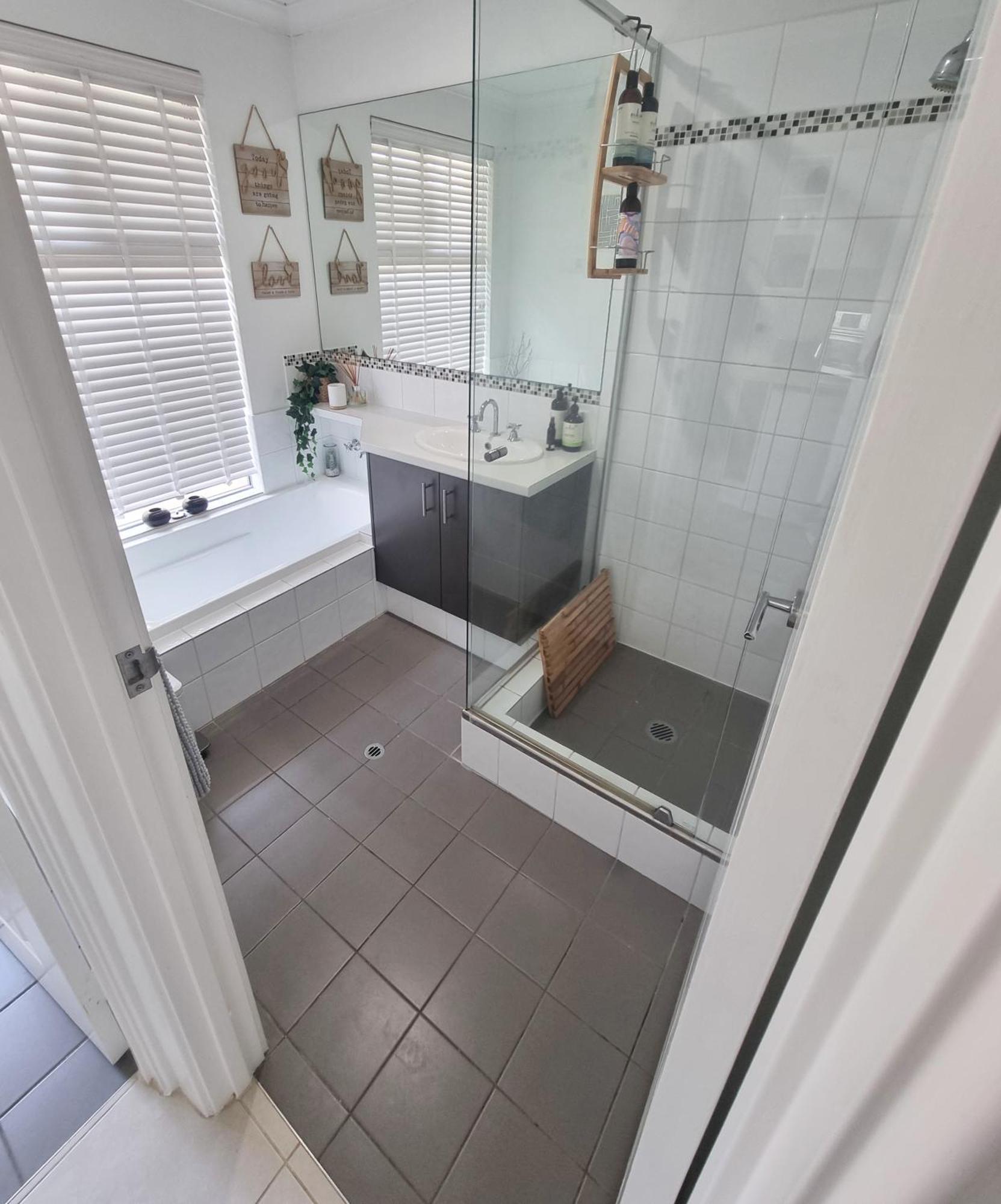 Queen Bed Apartment- No Sharing, Your Very Own Space Quinns Rocks Exterior photo